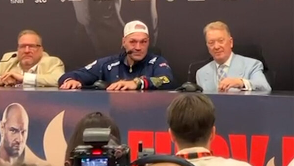 Tyson Fury answers HOW he got up from Usyk blows that seemed to have him KO'd