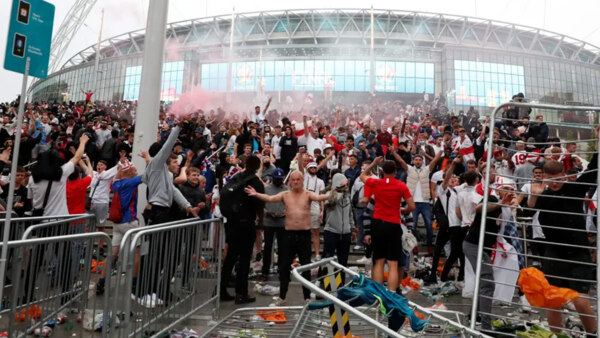 Report finds Euro 2020 final chaos could have resulted in deaths from yob England fans